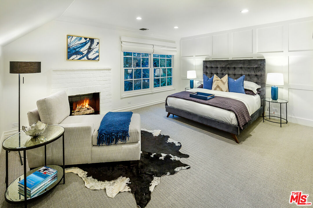 1440 Stone Canyon Rd