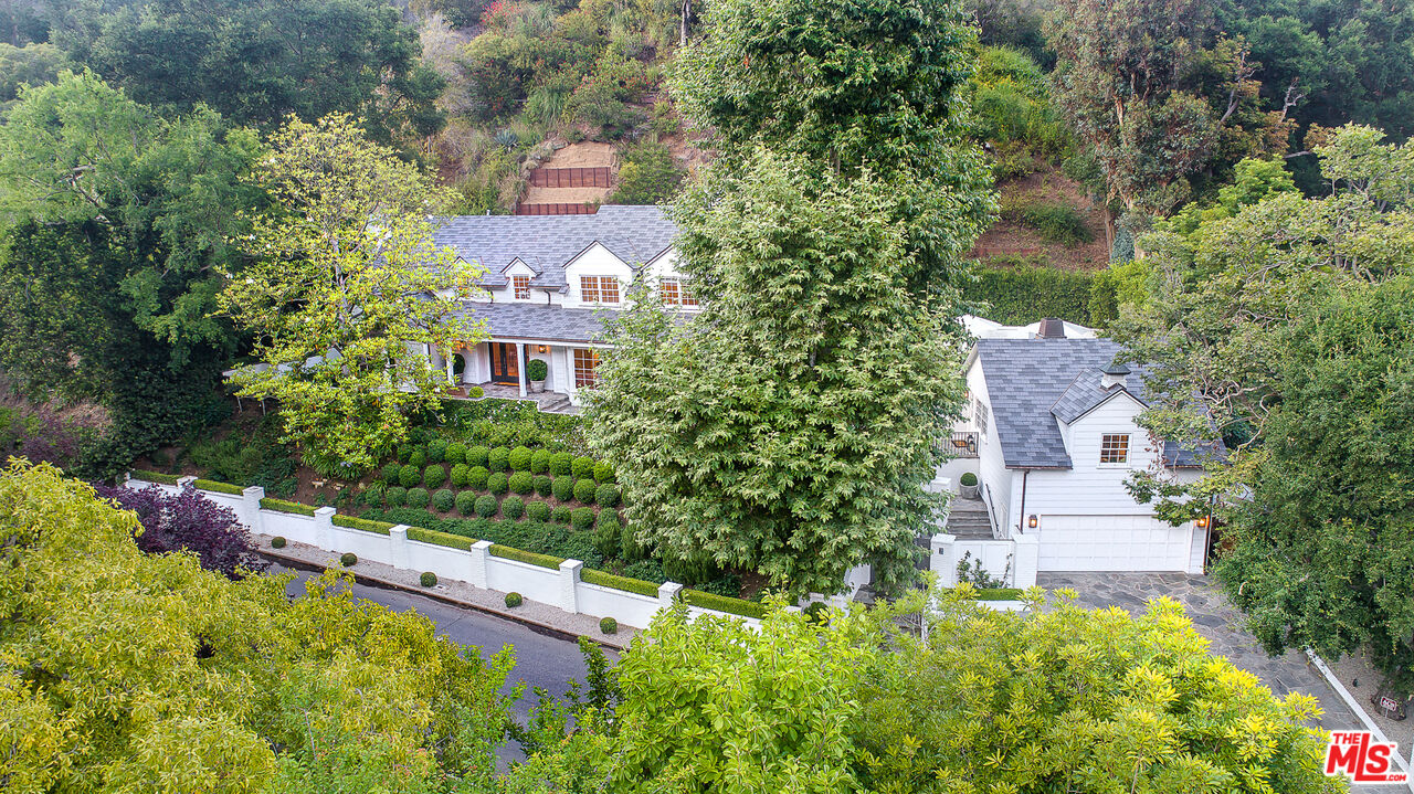 1440 Stone Canyon Rd