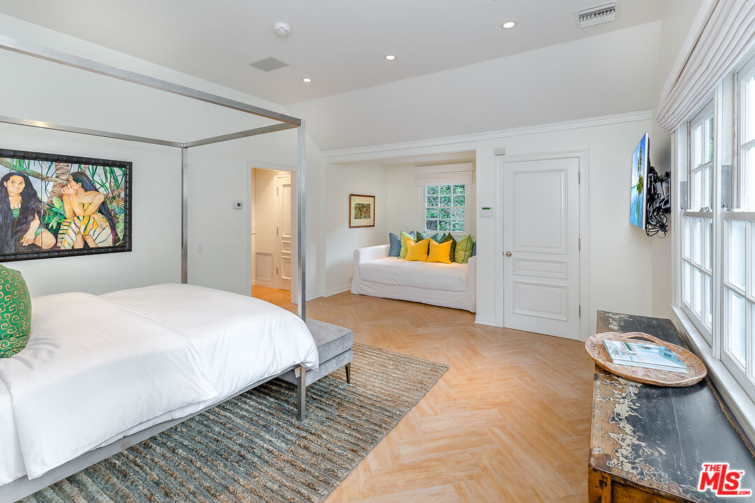 1440 Stone Canyon Rd