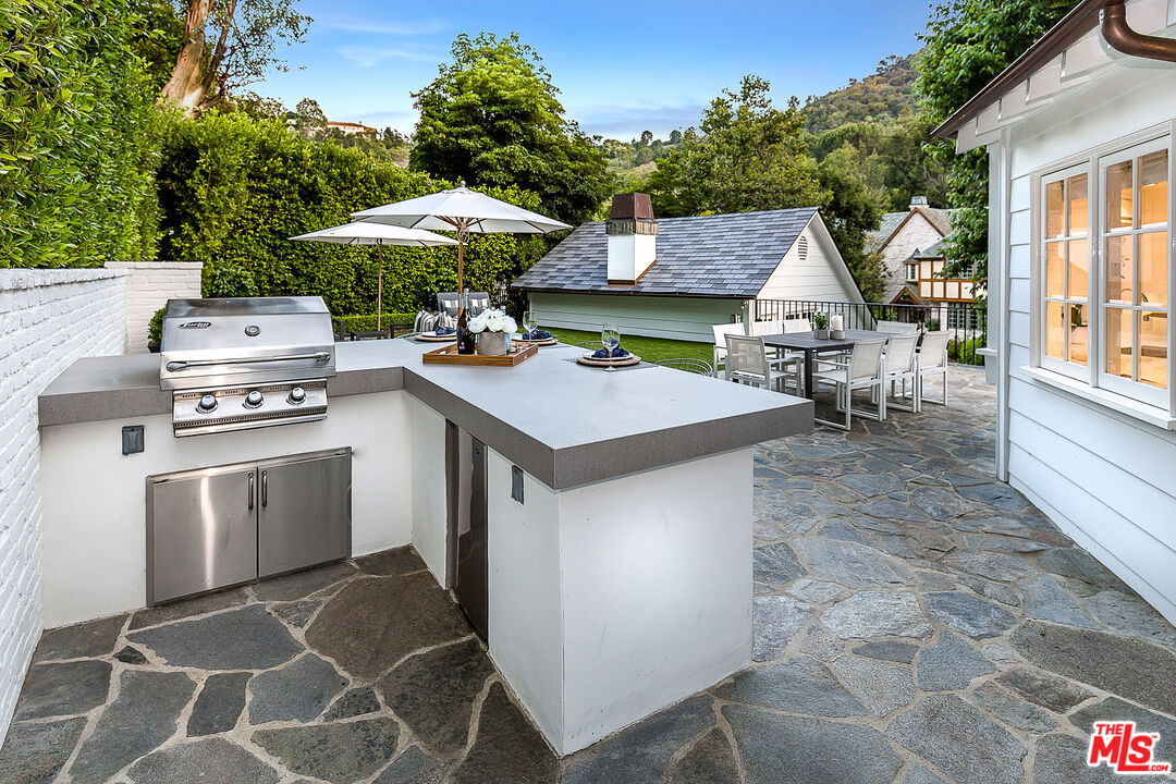 1440 Stone Canyon Rd