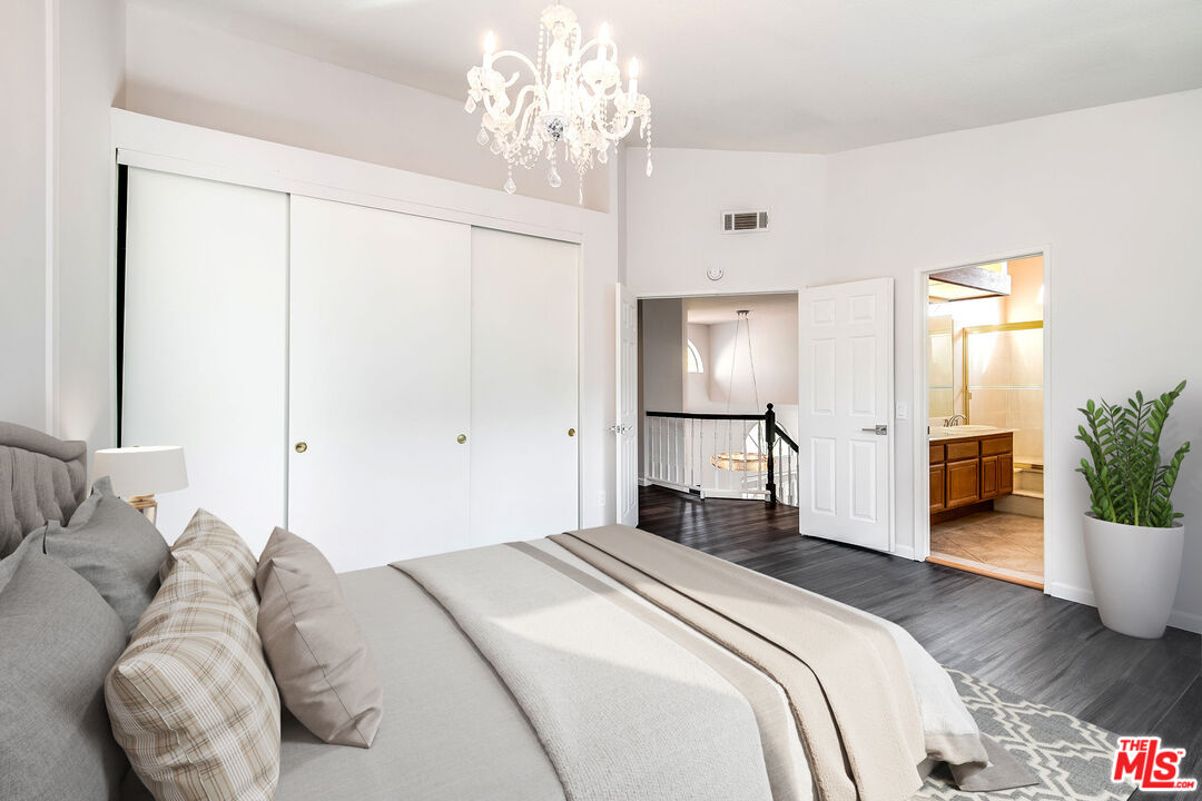 28867 Shadow Valley Ln