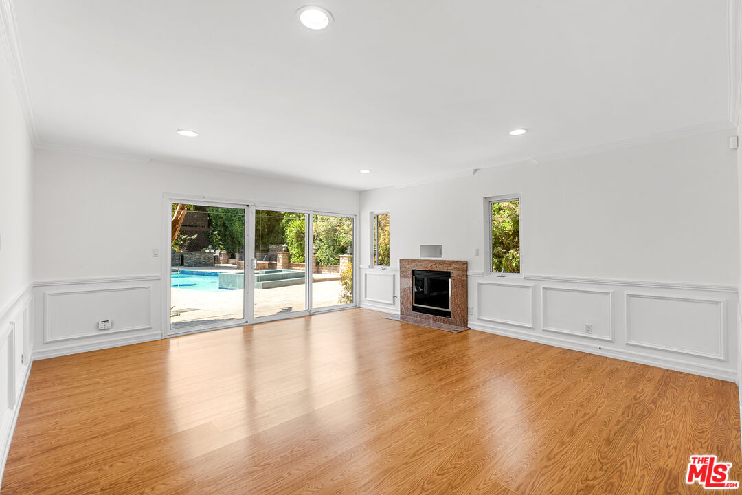 3001 Corda DR