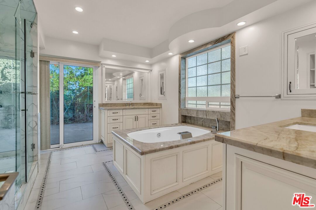 3001 Corda DR