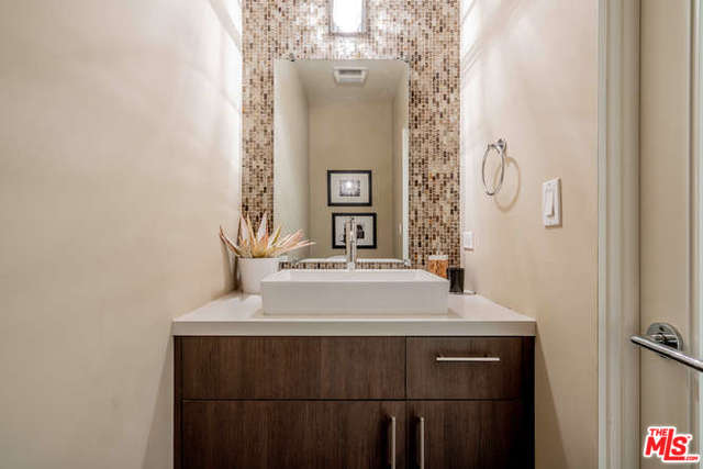 11023 FRUITLAND DR Unit: 404