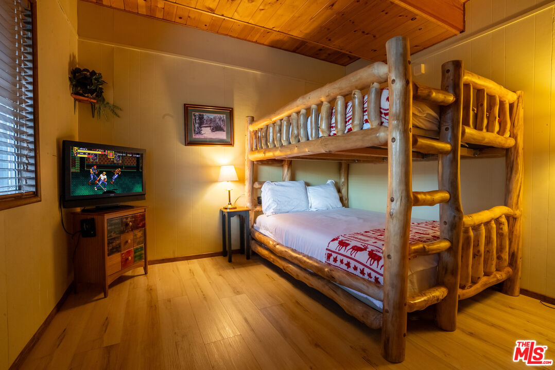 1169 Green Mountain Dr