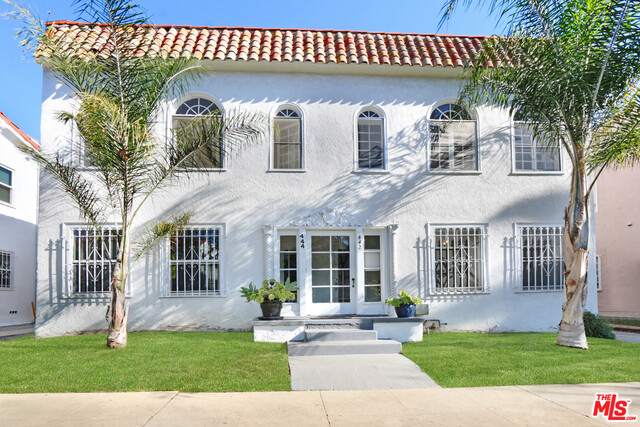 444 N Orange Grove AVE