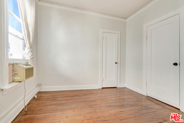 444 N Orange Grove AVE