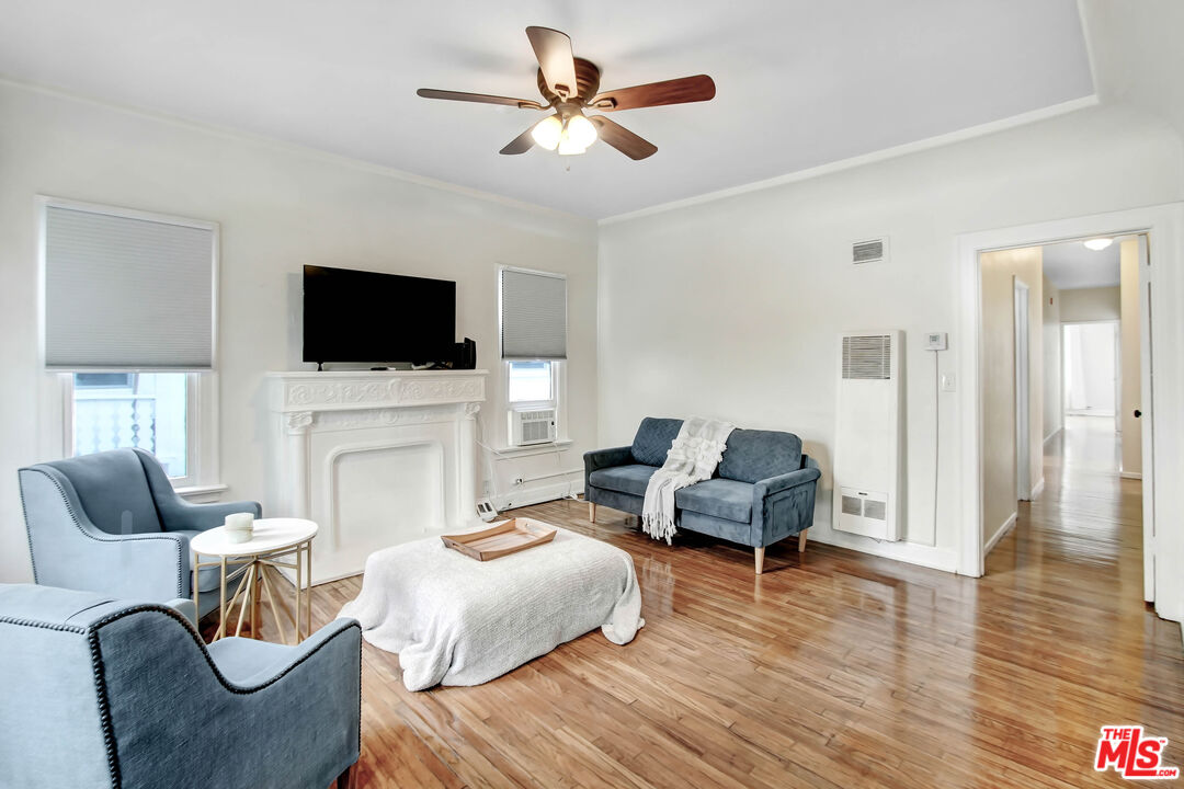 444 N Orange Grove AVE