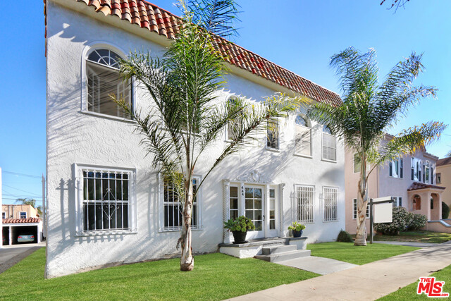 444 N Orange Grove AVE