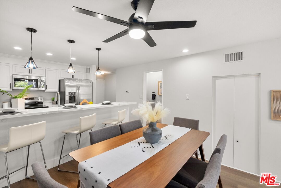 6116 Marina Pacifica N Dr Unit: KEY 15