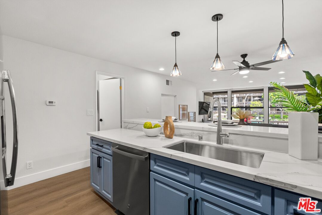 6116 Marina Pacifica N Dr Unit: KEY 15