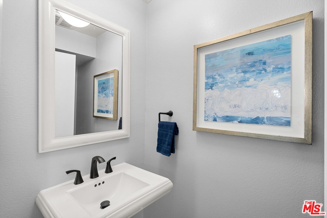 6116 Marina Pacifica N Dr Unit: KEY 15