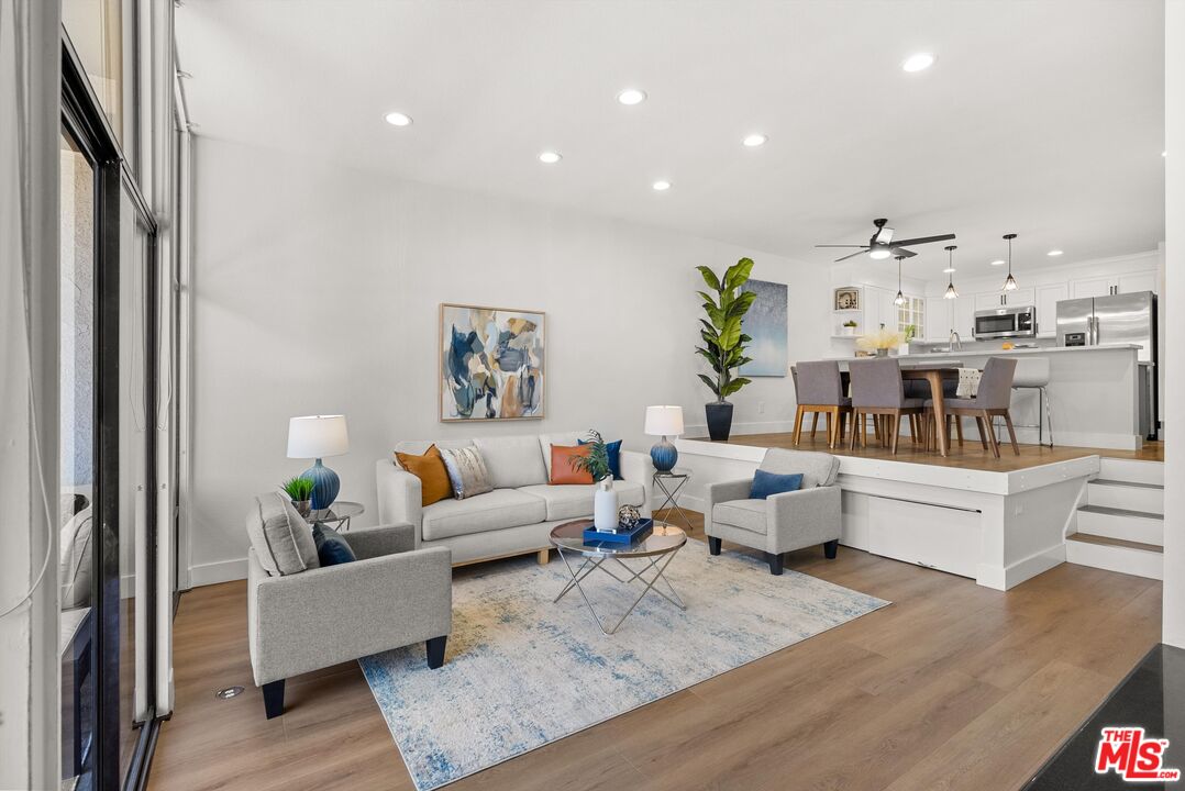 6116 Marina Pacifica N Dr Unit: KEY 15