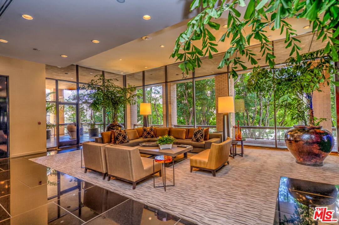 10430 Wilshire Blvd Unit: 1003