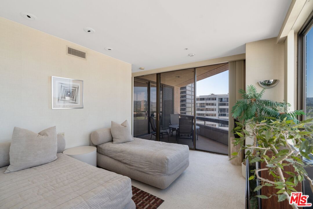 10430 Wilshire Blvd Unit: 1003