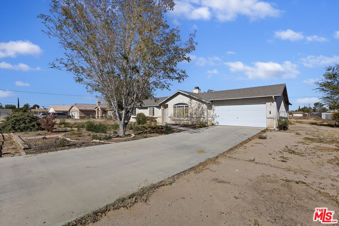 14750 Olivera Rd