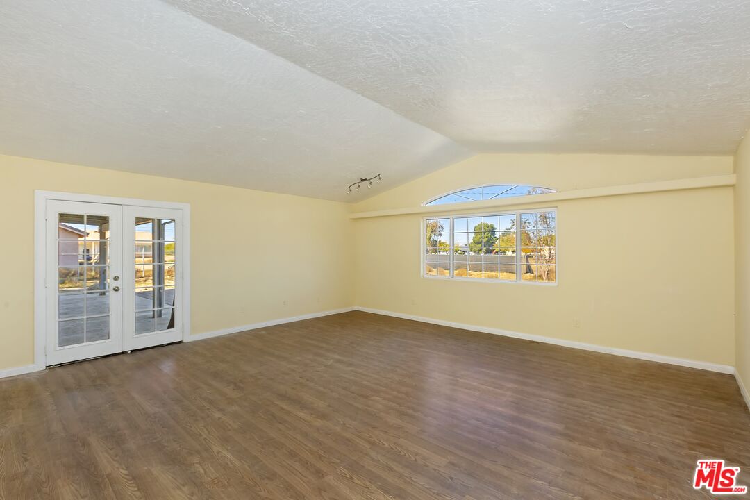 14750 Olivera Rd
