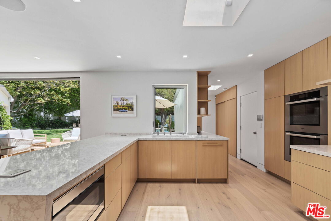 9451 Hidden Valley Pl