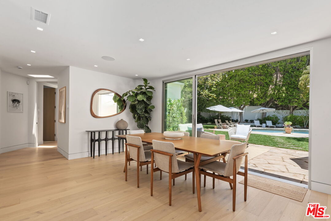 9451 Hidden Valley Pl