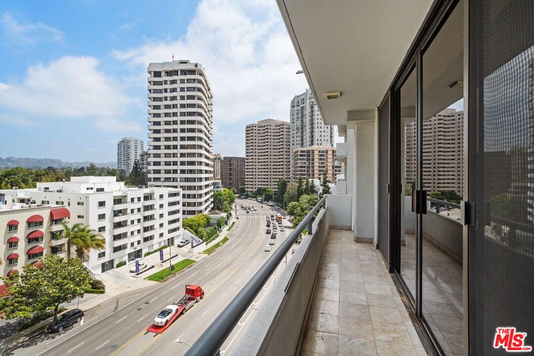 10660 Wilshire Blvd Unit: 904