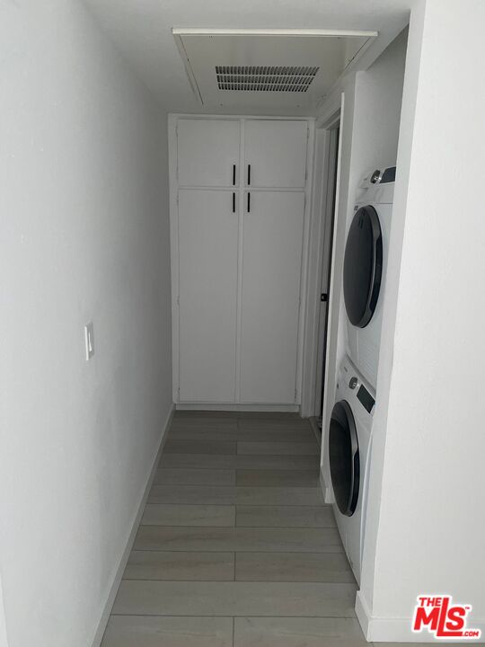 13925 Sherman Way Unit: 11