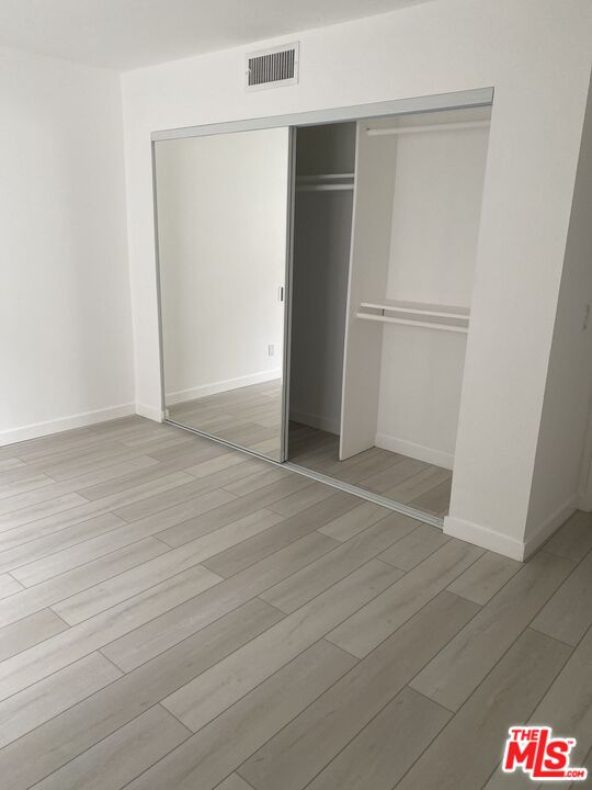 13925 Sherman Way Unit: 11