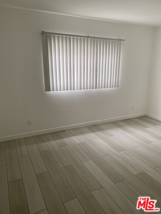 13925 Sherman Way Unit: 11