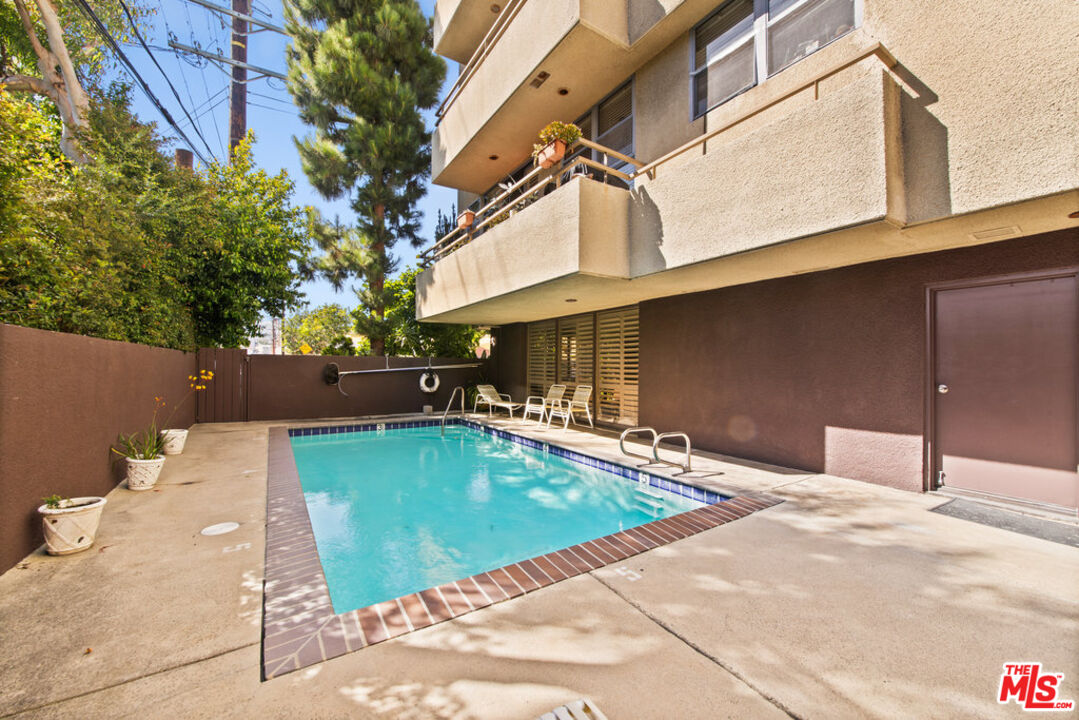 11700 Iowa Ave Unit: 103