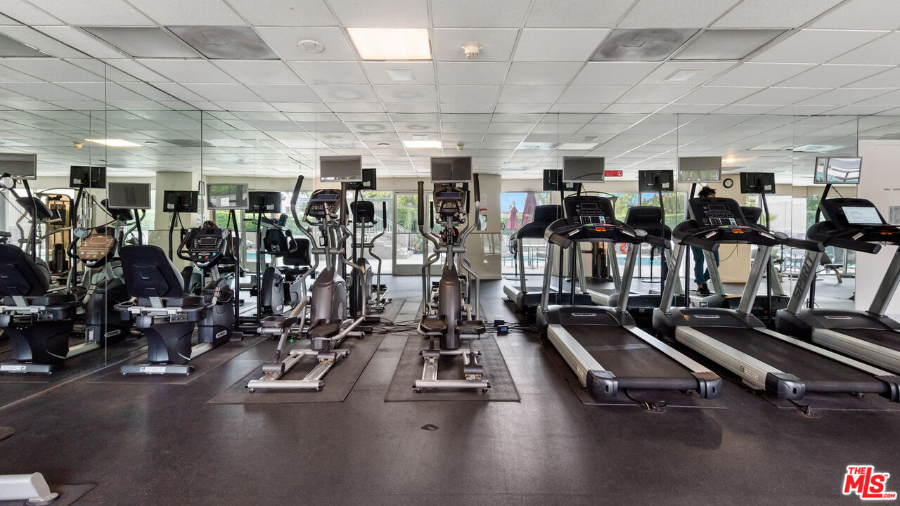 875 Comstock Ave Unit: 8E/F