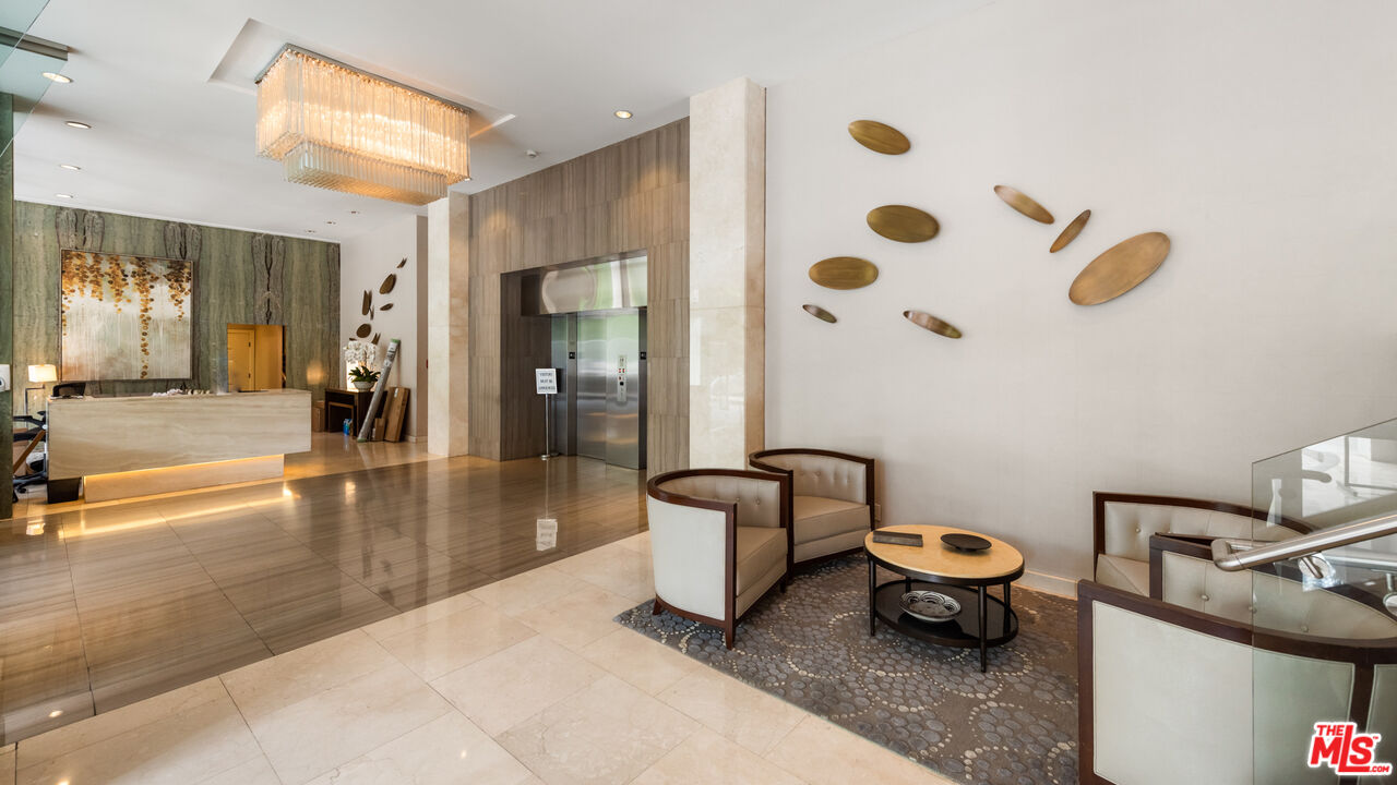 875 Comstock Ave Unit: 8E/F