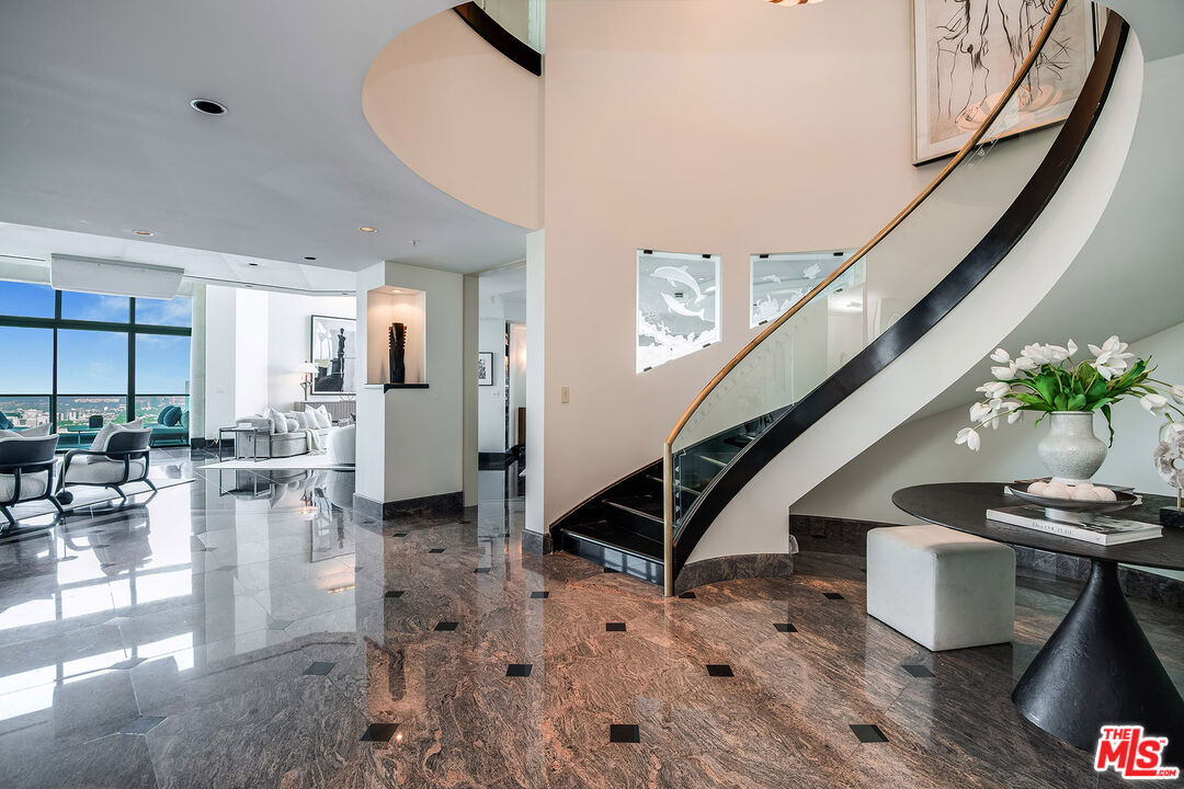 10490 Wilshire Blvd Unit: PH 3