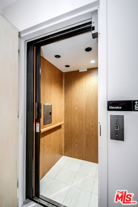 10490 Wilshire Blvd Unit: PH 3