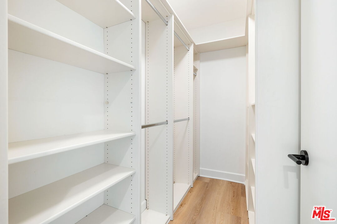 8833 Cynthia St Unit: 201