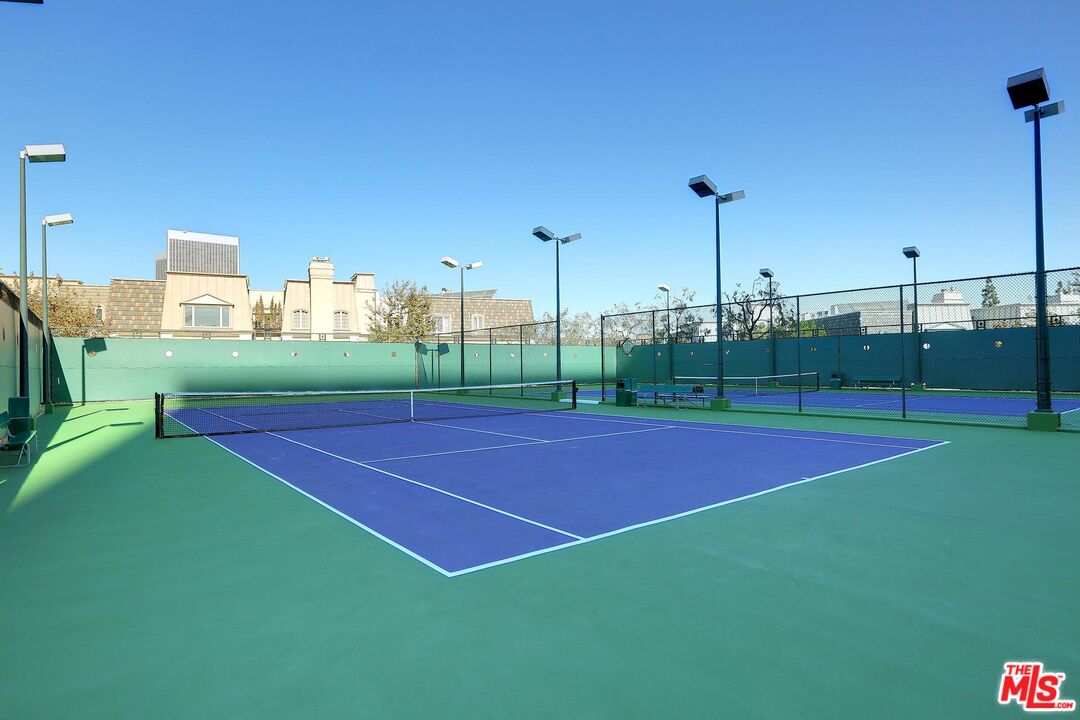 2222 Avenue Of The Stars Unit: 1102