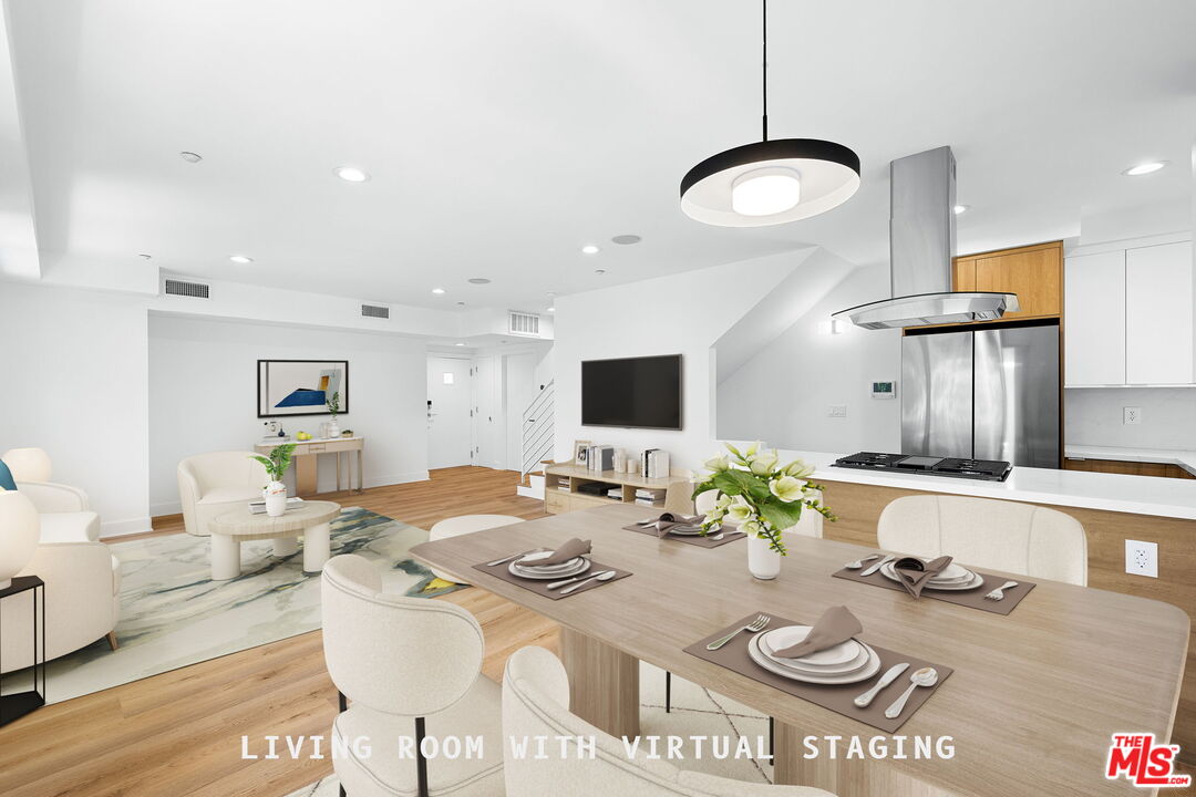 8833 Cynthia St Unit: 204