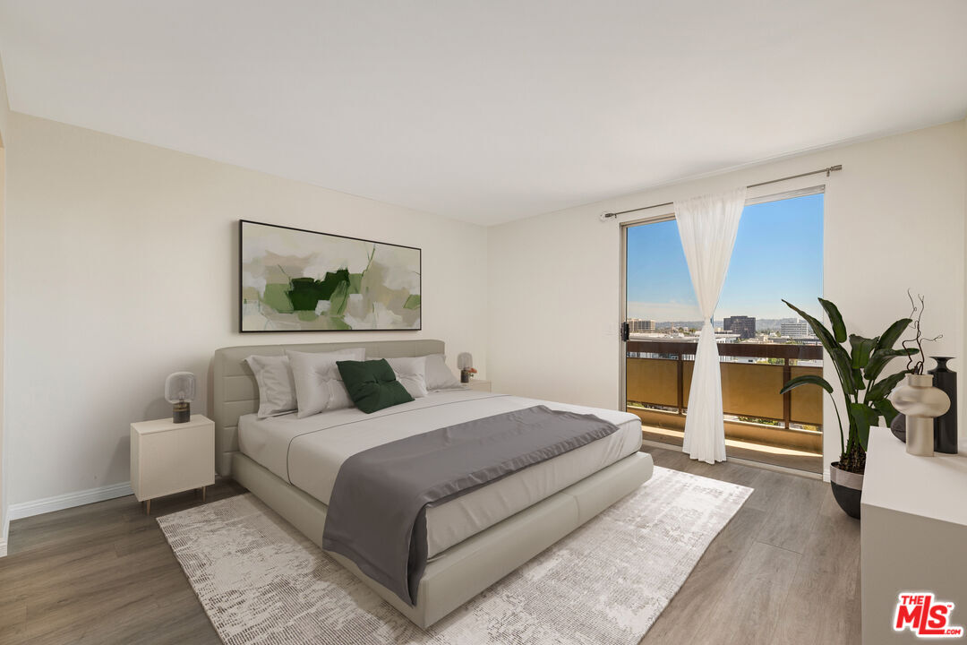 321 S San Vicente Blvd Unit: 1002