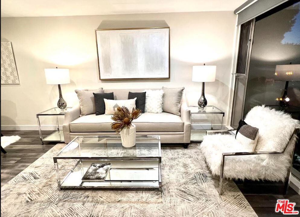 9500 W Olympic Blvd Unit: 101