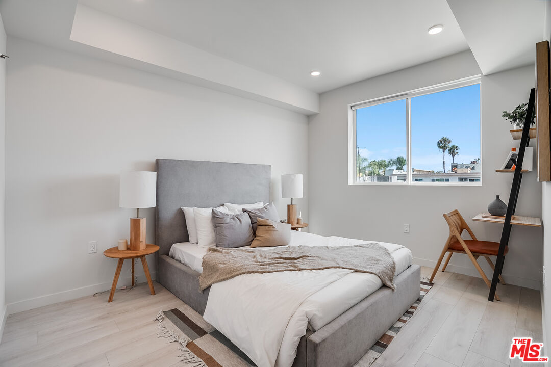 1021 S Shenandoah St Unit: 303