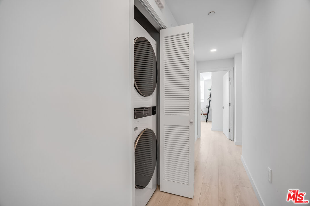 1021 S Shenandoah St Unit: 303