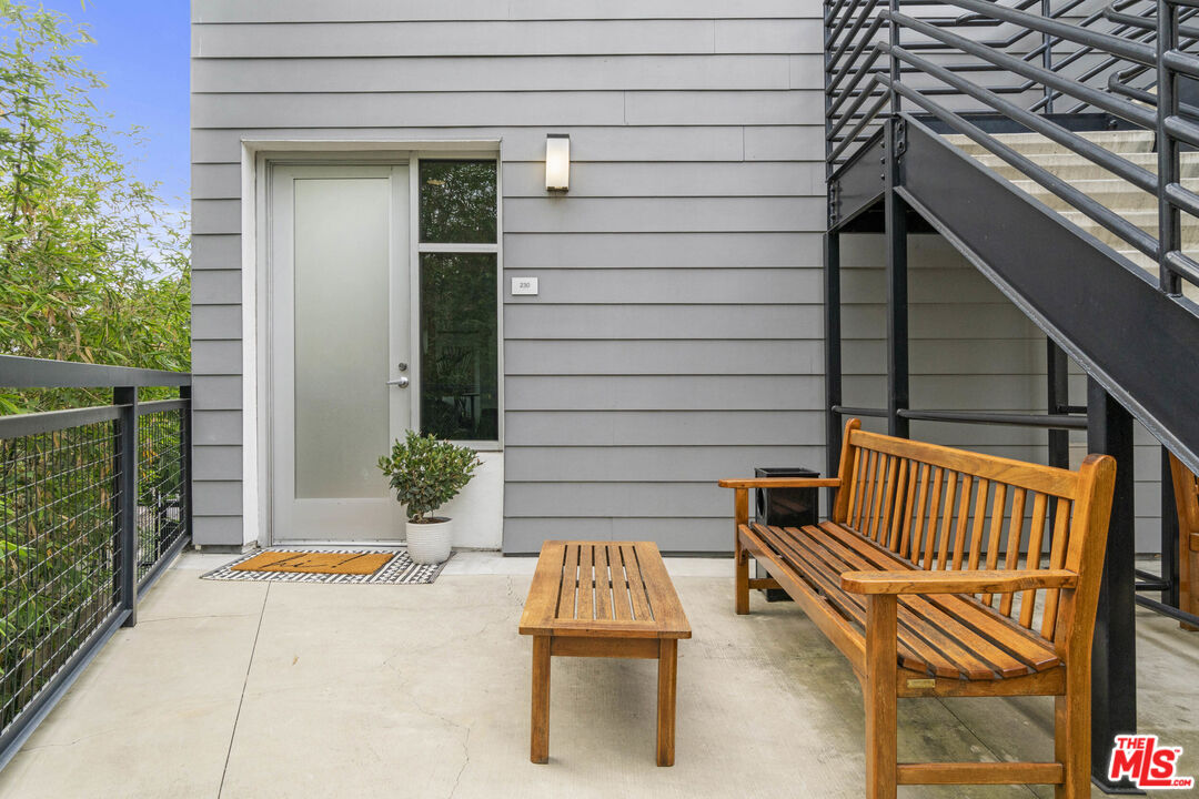 4111 W Sunset Blvd Unit: 230