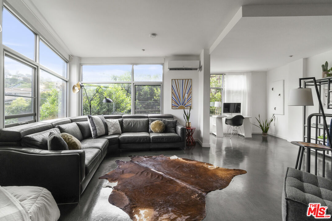 4111 W Sunset Blvd Unit: 230