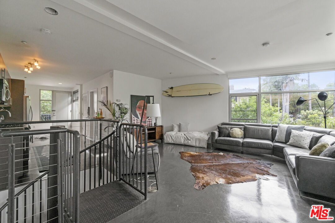 4111 W Sunset Blvd Unit: 230