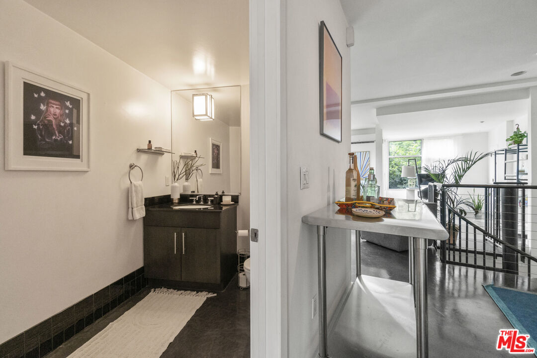 4111 W Sunset Blvd Unit: 230