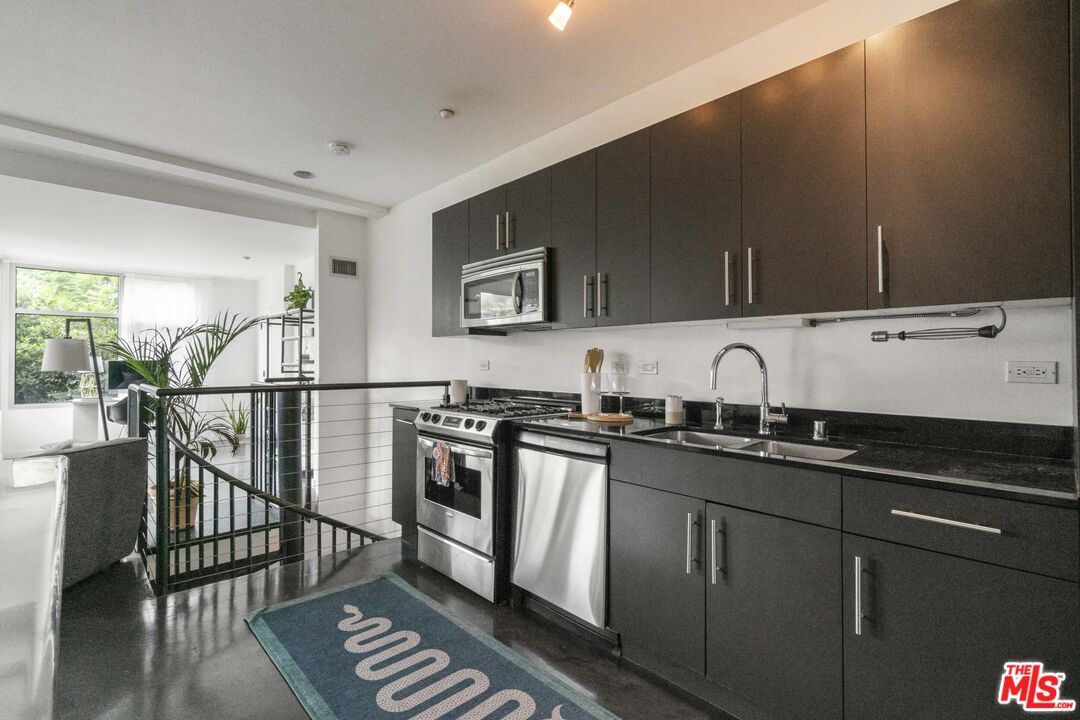 4111 W Sunset Blvd Unit: 230