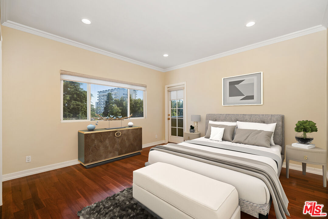 1228 N La Cienega Blvd Unit: 304