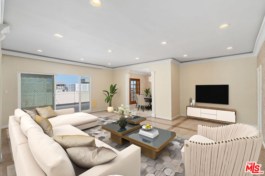 1228 N La Cienega Blvd Unit: 304