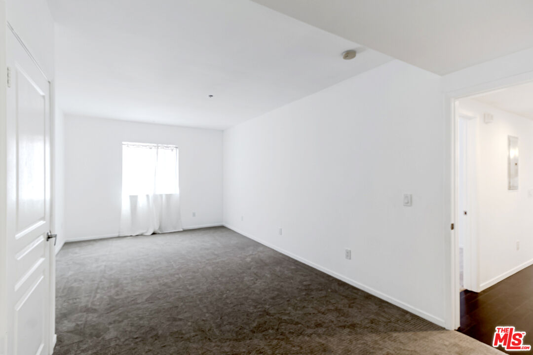 733 S Manhattan Pl Unit: 501