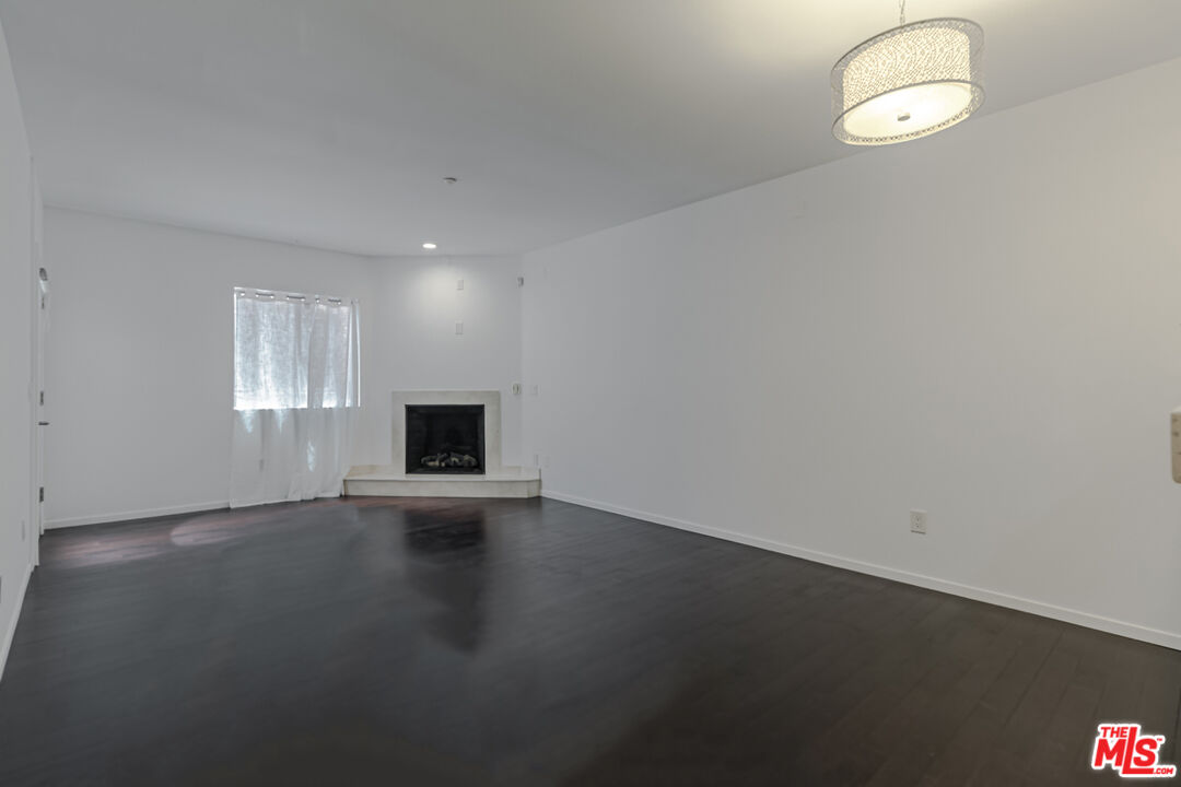 733 S Manhattan Pl Unit: 501