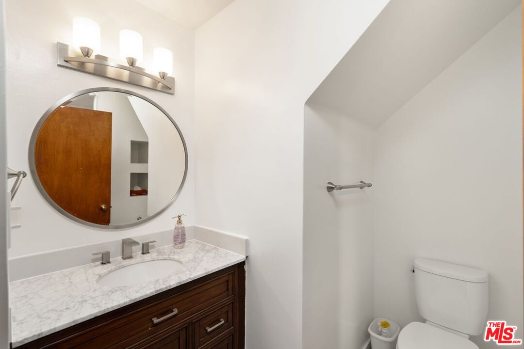 3023 Berkeley Ave Unit: 7