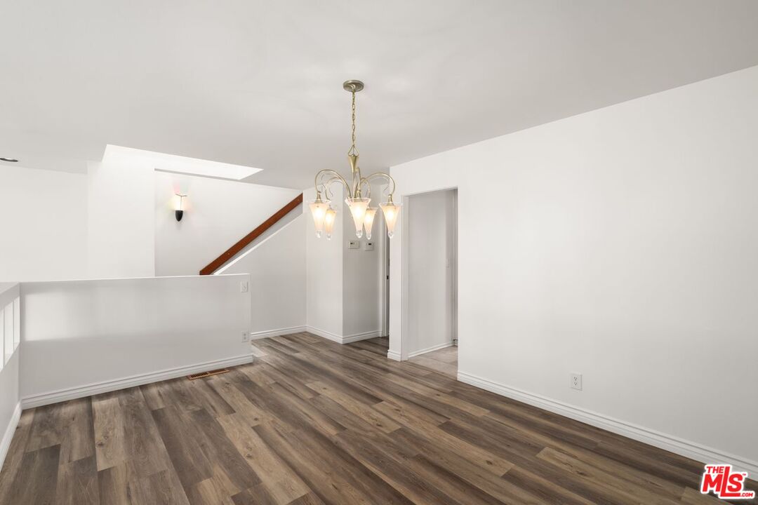 3023 Berkeley Ave Unit: 7